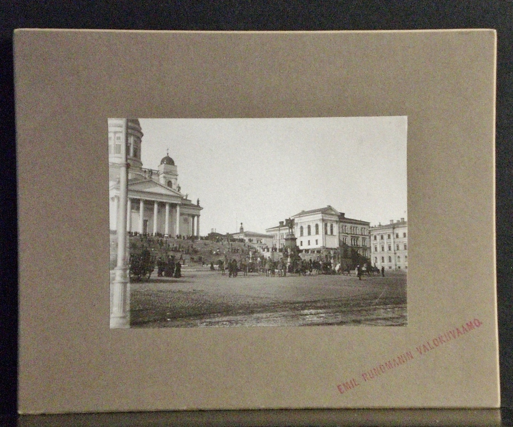 Rundman, Emil: Senaatintori - Senatstorget
