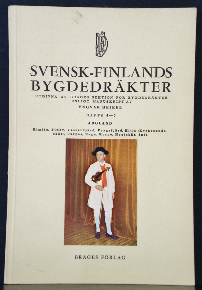 Heikel, Yngvar: Svensk-Finlands bygdedräkter, häfte 4-5. Åboland: Kimito, Finby, Västanfjärd, Dragsfjärd, Hitis (Kyrkosundsskär), Pargas, Nagu, Korpo, Houtskär, Iniö