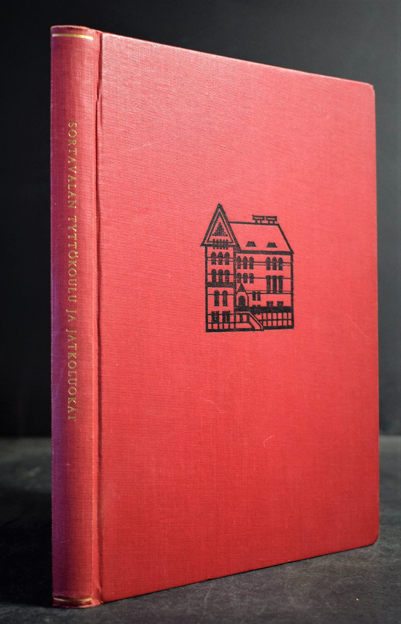 Sortavalan Tyttökoulu ja Sortavalan Tyttökoulun jatkoluokat 1857-1944