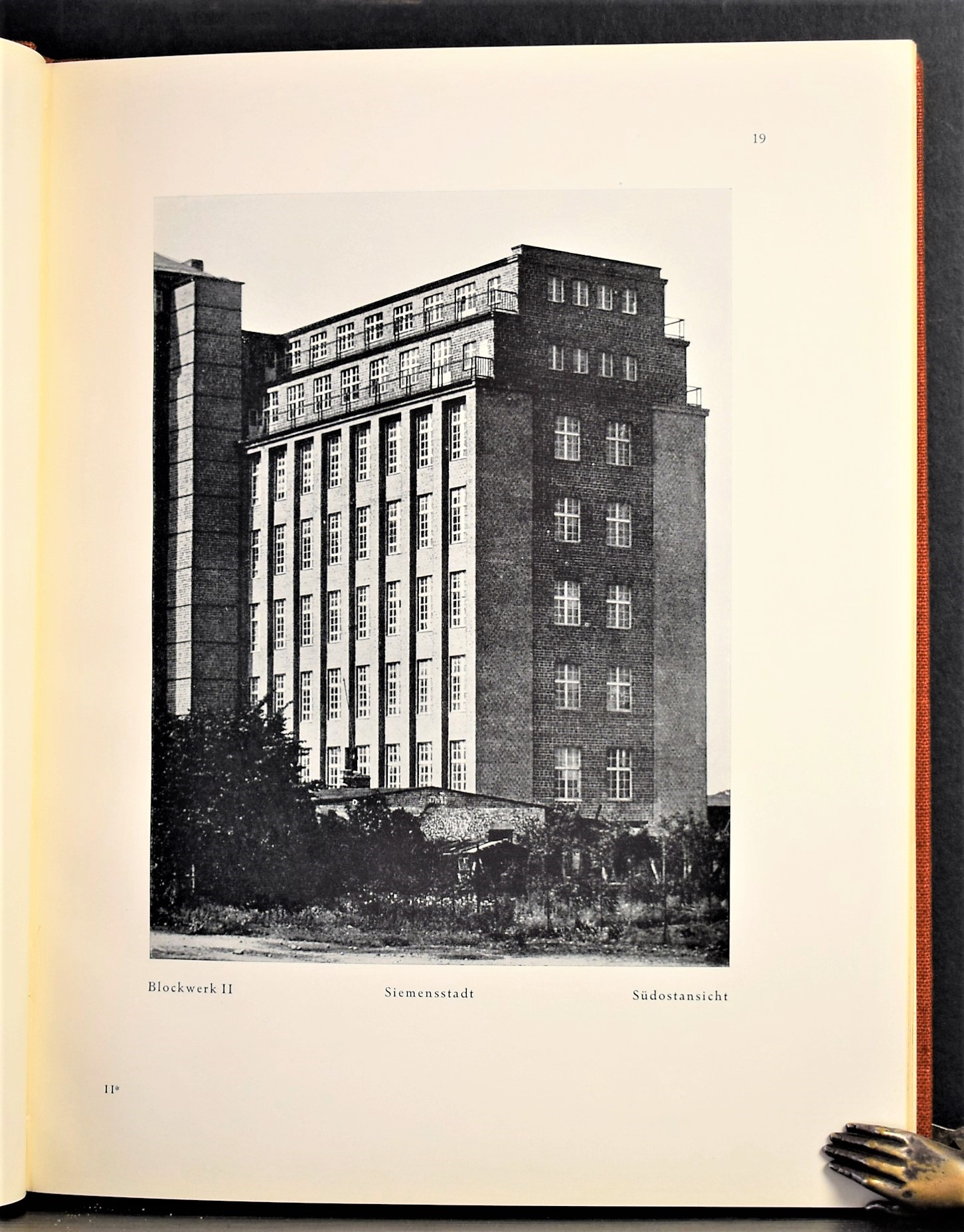 Hertlein, Hans: Siemensbauten. Neue Fabrik- und Verwaltungsgebäude, Wohlfahrtsanlagen des Siemenskonzerns - Image 2