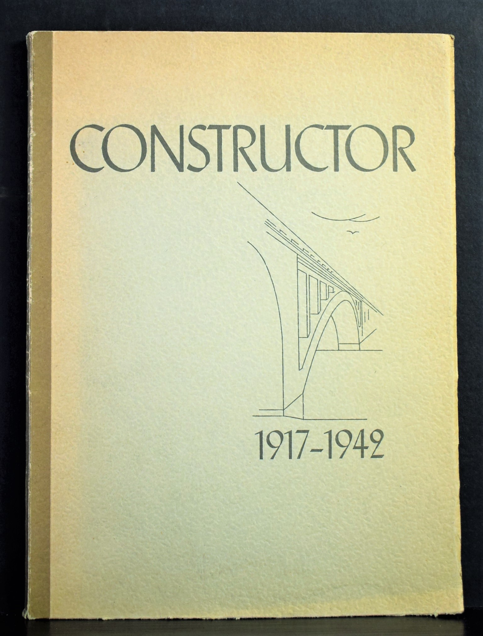 Sivonen, Otto: Osakeyhtiö Constructor Aktiebolag 1917-1942