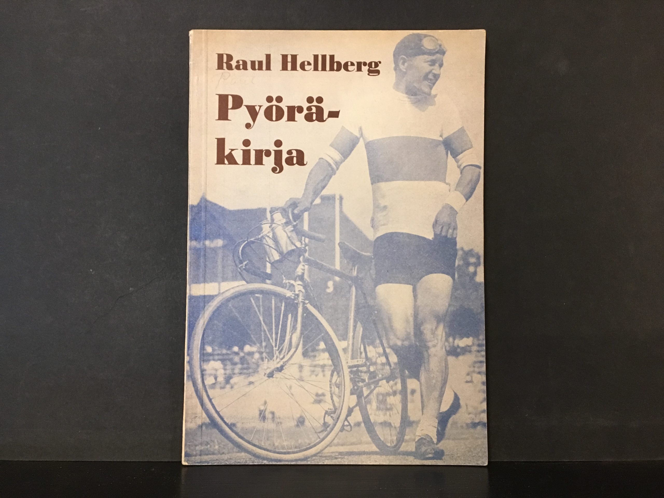 Hellberg, Raul: Pyöräkirja