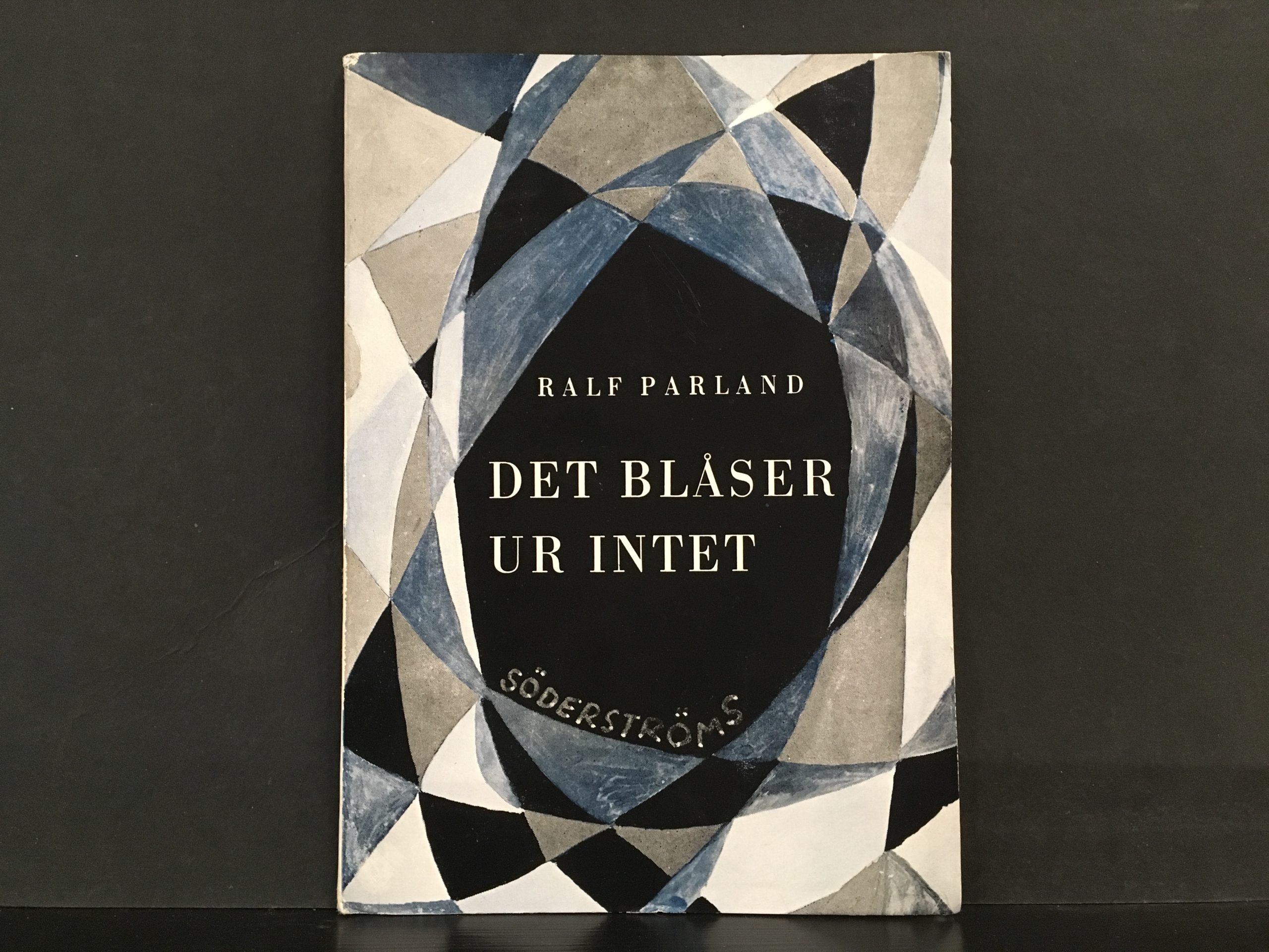 Parland, Ralf: Det blåser ur intet