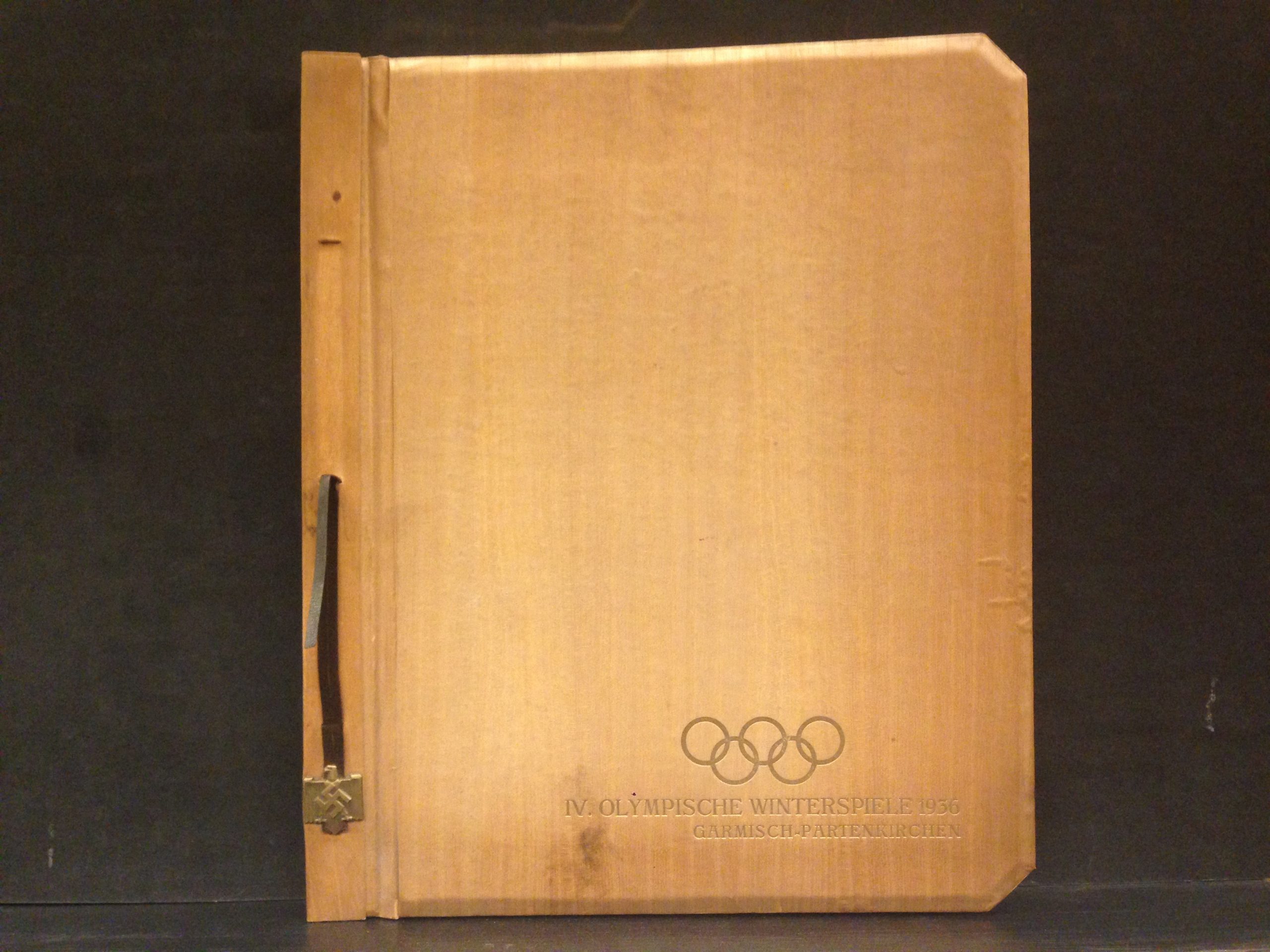 Zur Erinnerung an die IV. Olympischen Winterspiele 1936 Garmisch-Partenkirchen