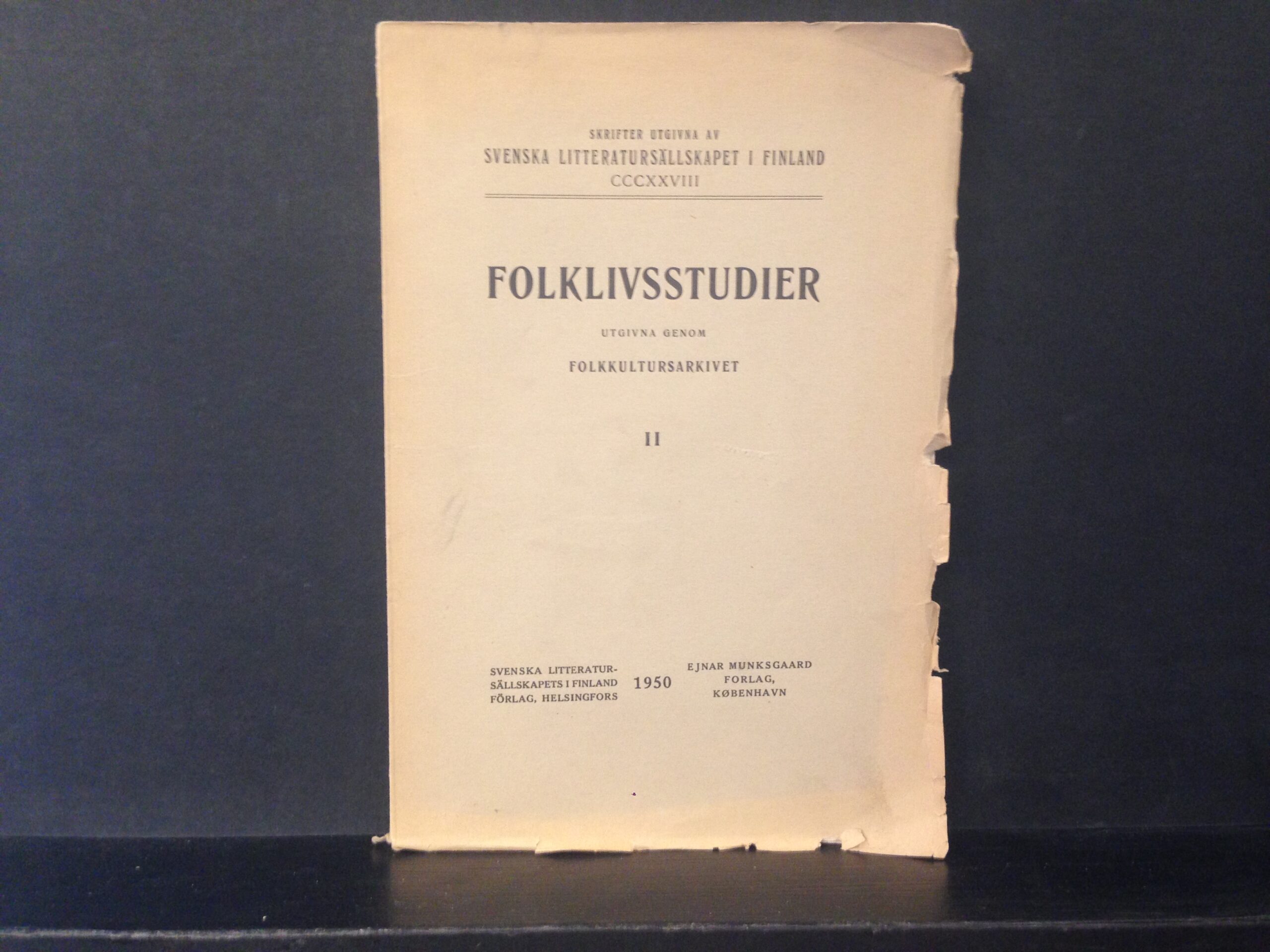 Nikander, Hagar: Det gamla byggnadsskicket i Kronoby; Gardberg, Carl Jacob: Stadsplan och byggnadsskick i Borgå intill år 1834