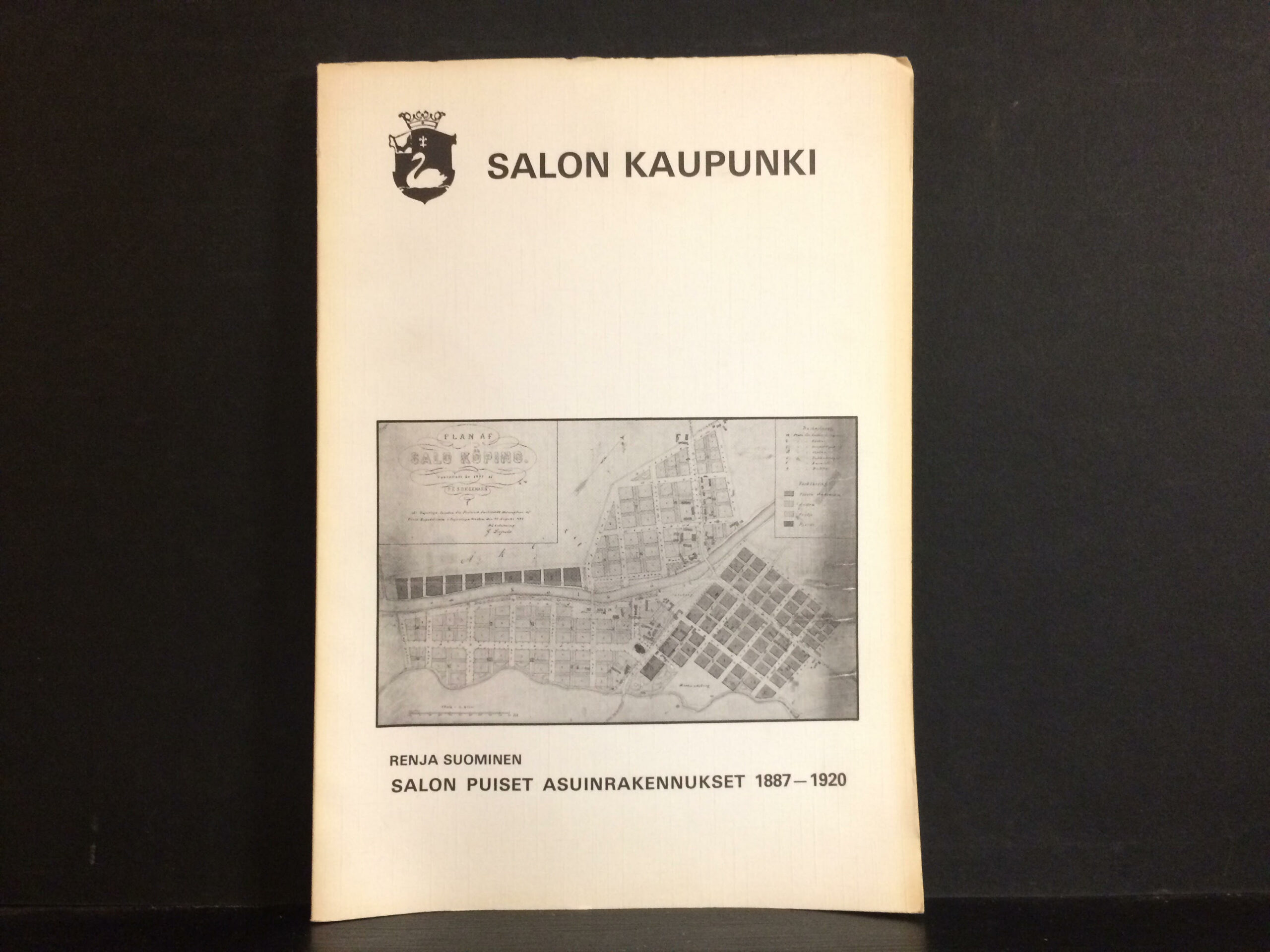 Suominen, Renja: Salon puiset asuinrakennukset 1887-1920