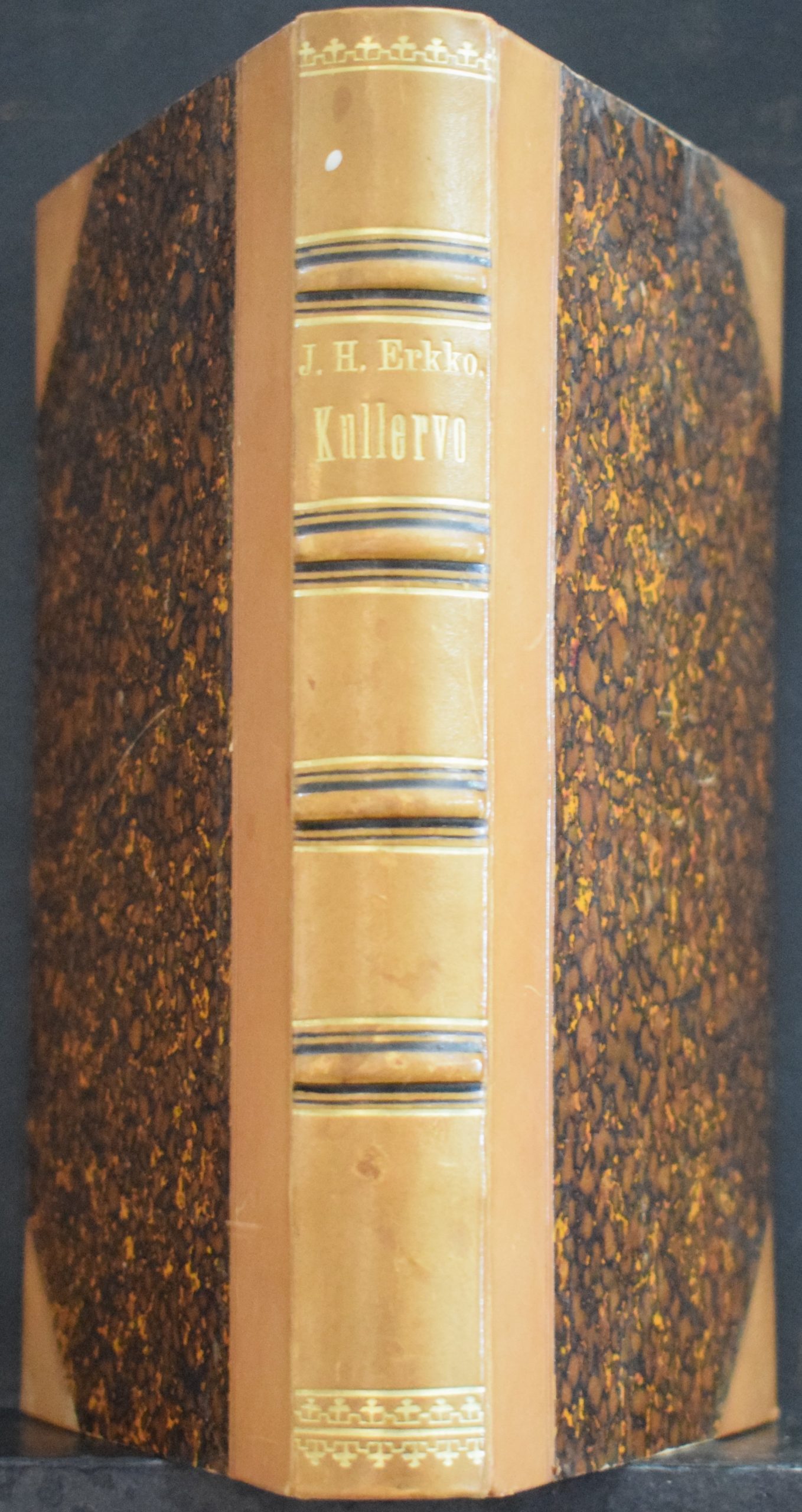 J. H. Erkko Kullervo. Runomuotoinen murhenäytelmä viidessä osassa