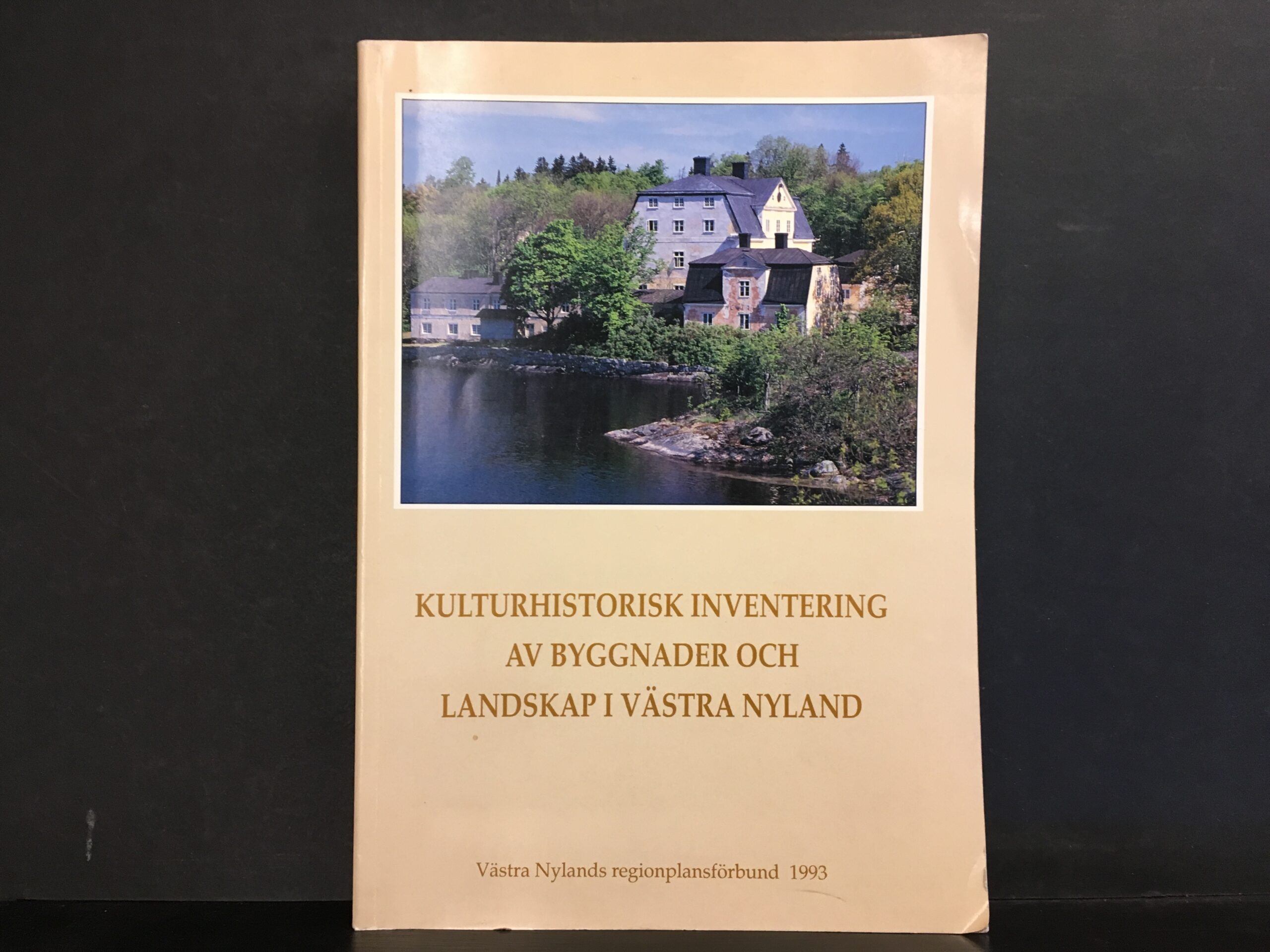 Härö, Mikko: Kulturhistorisk inventering av byggnader och landskap i västra Nyland